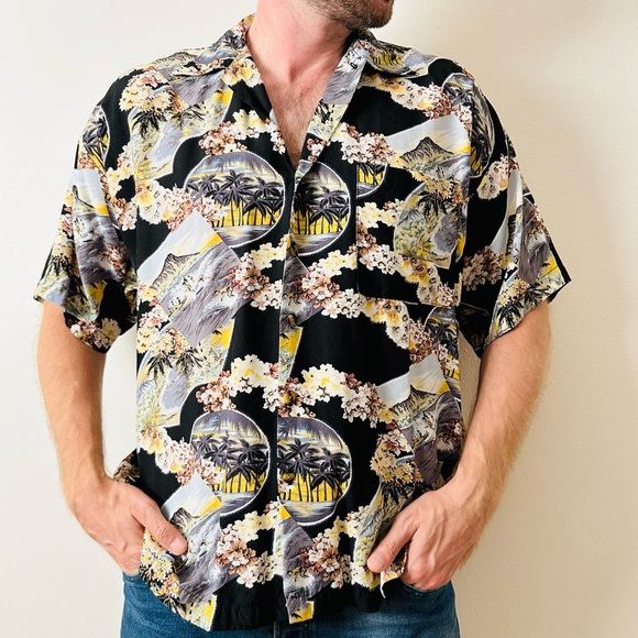 MONZINI RAYON ISLAND ALOHA HAWAIIAN button down shirt - Picture 2 of 6